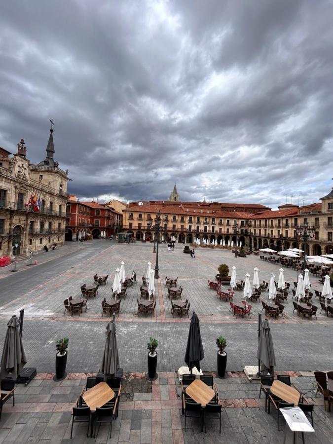 Plaza Mayor Leon - Bohemia Bagian luar foto