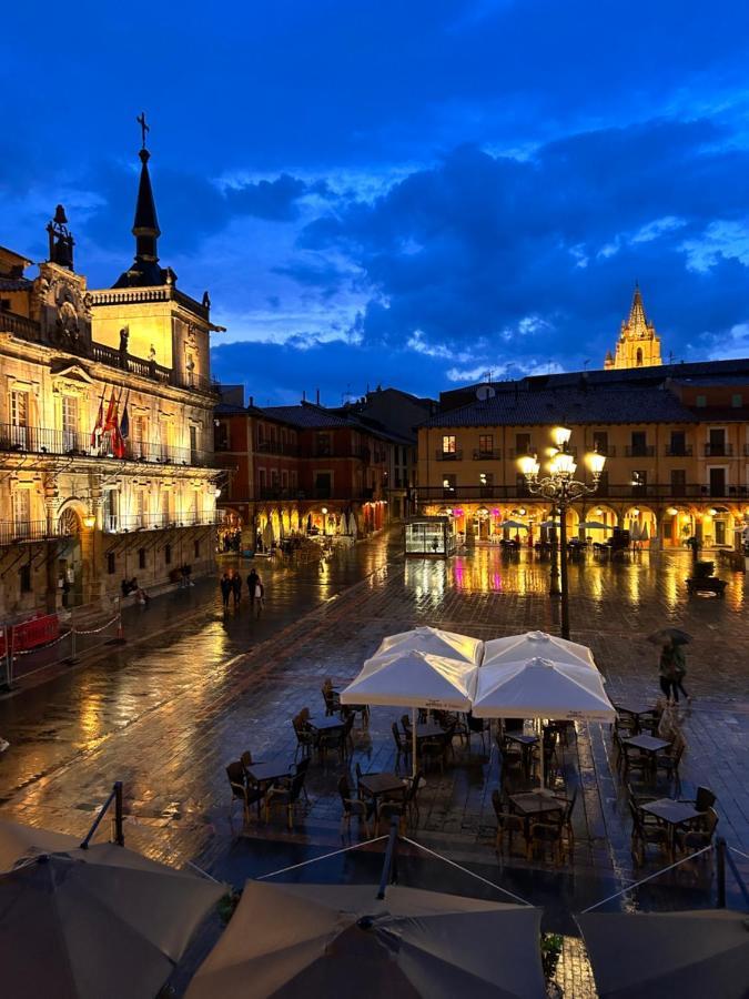 Plaza Mayor Leon - Bohemia Bagian luar foto