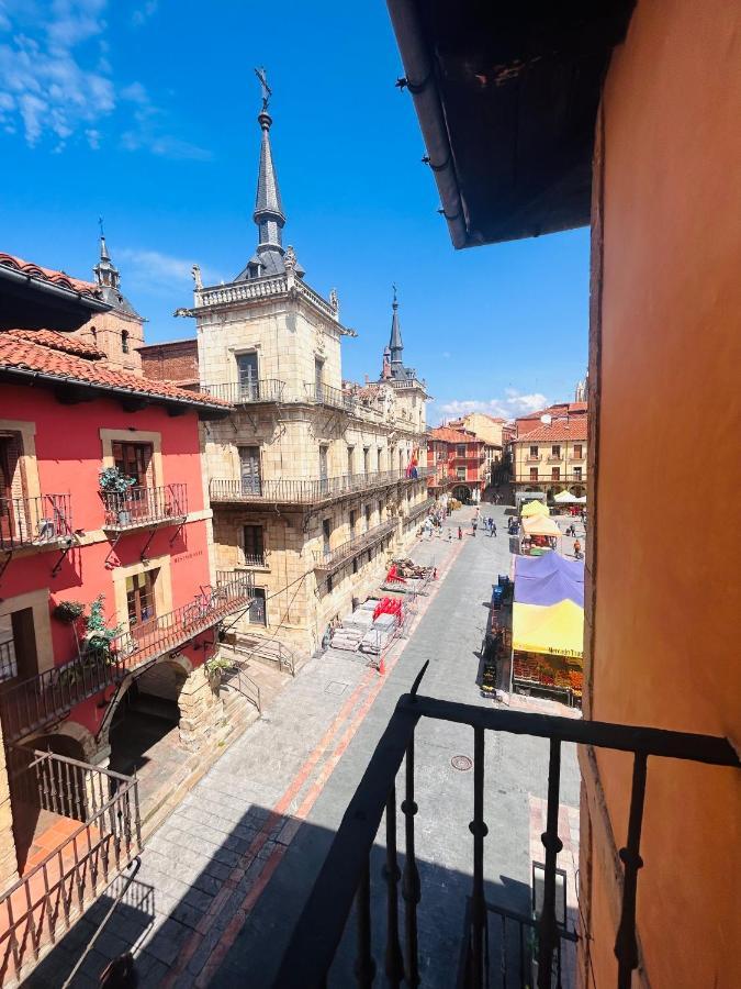 Plaza Mayor Leon - Bohemia Bagian luar foto