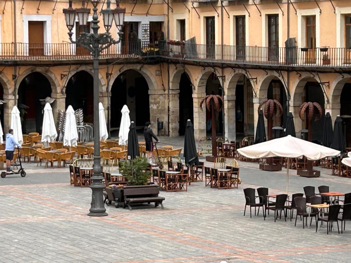 Plaza Mayor Leon - Bohemia Bagian luar foto